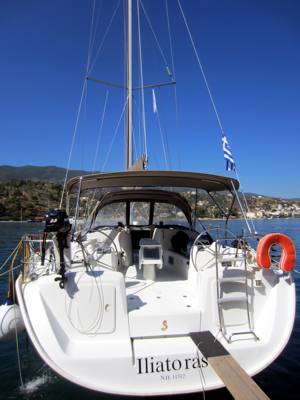 The large cockpit includes a table and chartplotter
