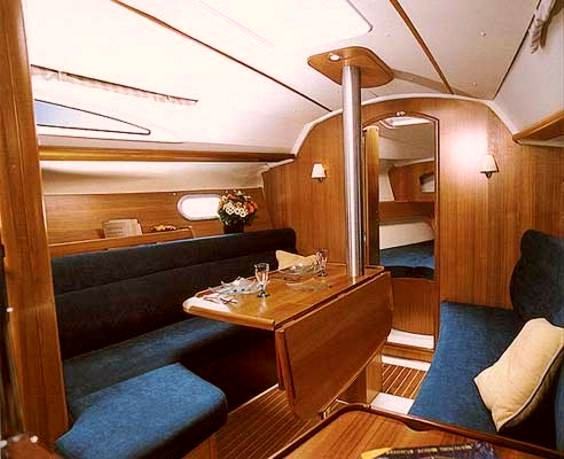 The Jeanneau Sun Odyssey 32 main cabin. Image courtesey & with permission of Chantiers Jeanneau S.A.