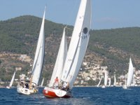 Yachts competing in the 2008 Round-the-Island race, going &lsquo;round the cans&rsquo;, Poros, Greece